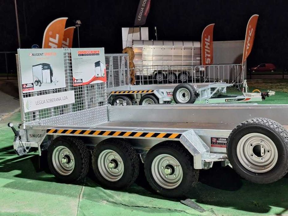Reboque Nugent Modelo  Porta Máquinas P3718T