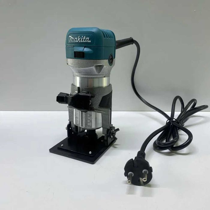 Фрезер Makita 1600Вт глибина 60мм 30000об/хв зажим 6-8мм фрезерка