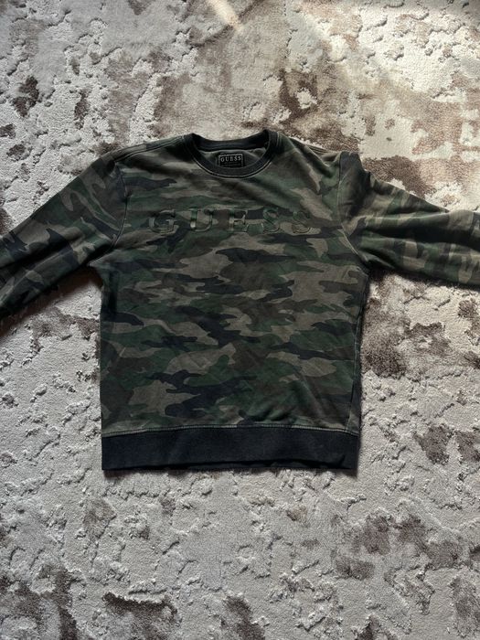 Світшот GUESS.