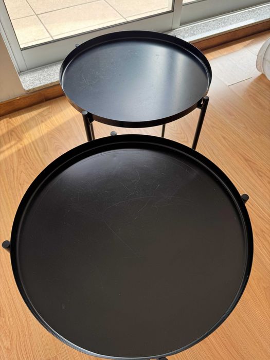 2 Mesas de apoio pretas - IKEA