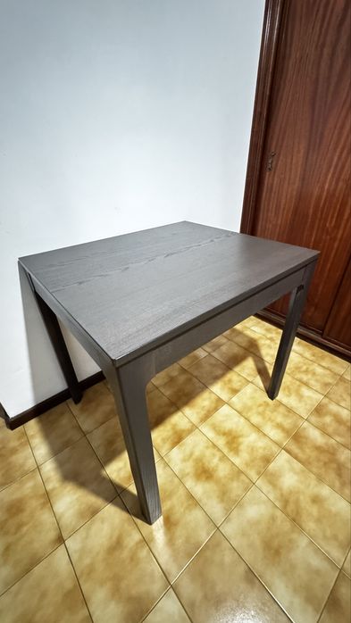 Mesa de jantar/escritório em madeira extensível
