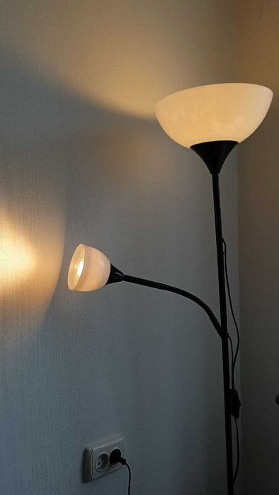 Торшер Ikea. Підлоговий. Напольна лампа