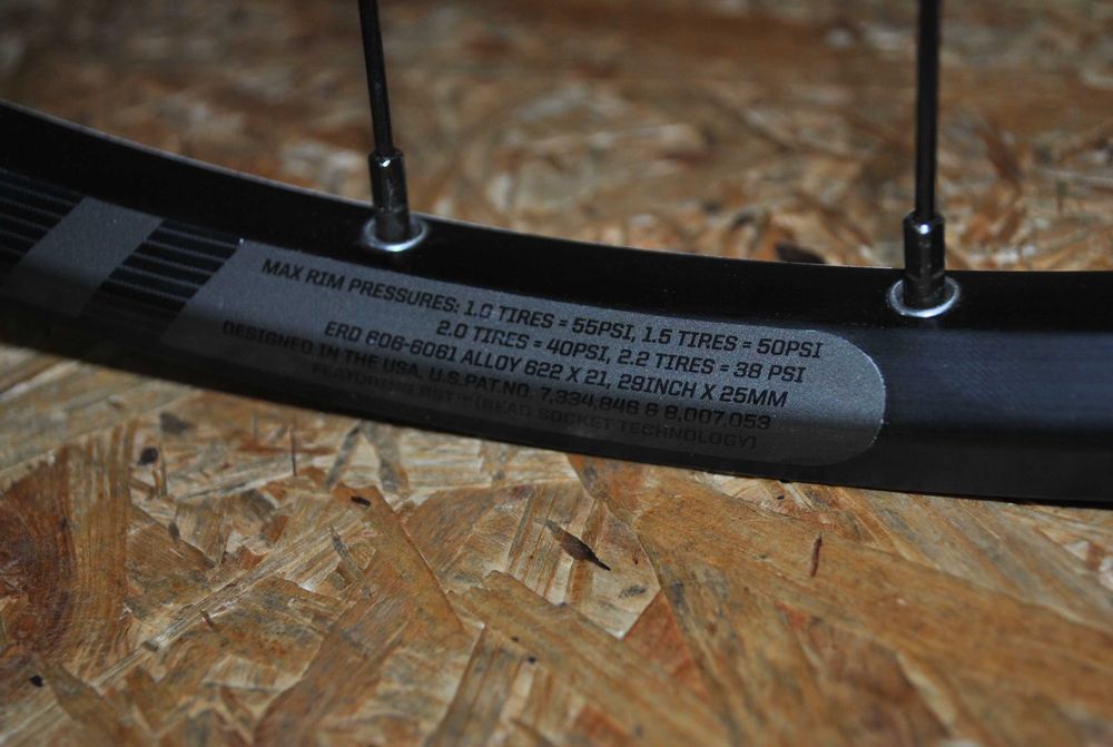 KOŁO 29 TYŁ Sram x-9 Stans ZTR Rapid Notubes 12x142