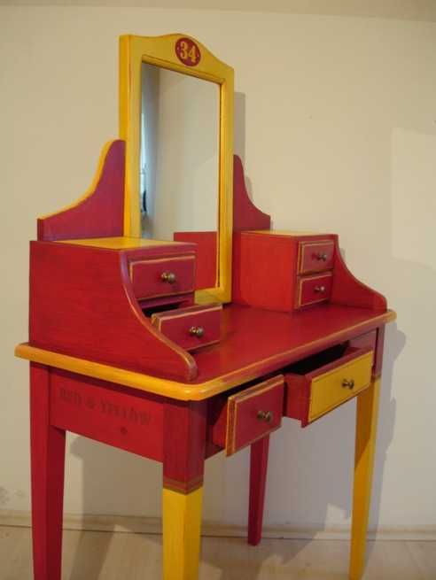 Unikatowa Toaletka z litego drewna