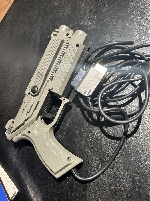 Pistolet świetlny light gun Playstation PSX Sega Saturn Predator