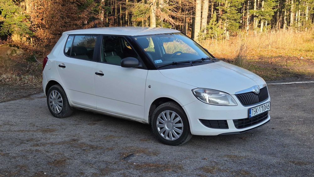 Skoda Fabia 2 II 2010 1.6 TDI diesel biała lift