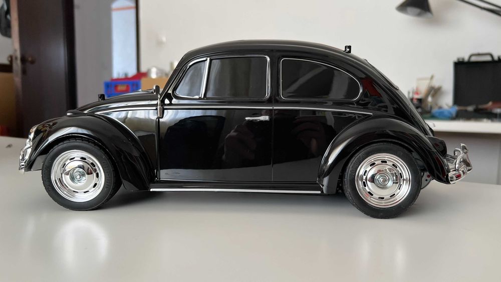 Tamiya M-06 RR Escala 1:10 — VW Beetle Preto (R/C)
