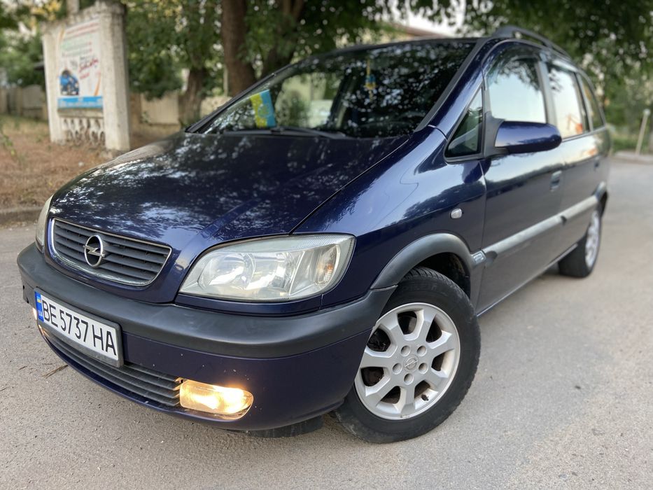 Продам Opel Zafira 1.6 бензин 7 мест