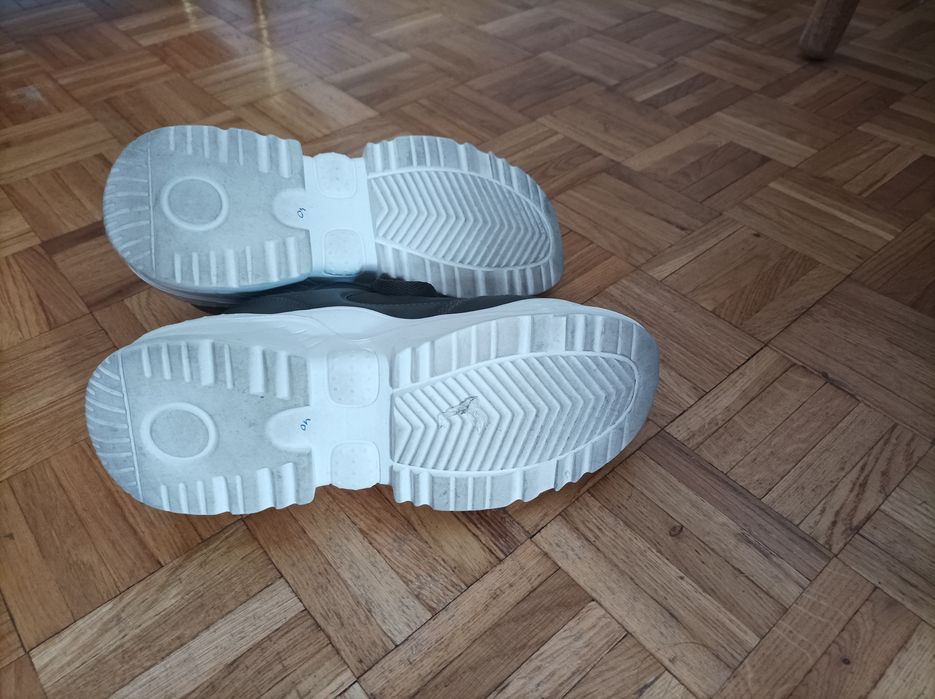 Sneakersy na platformie Cult