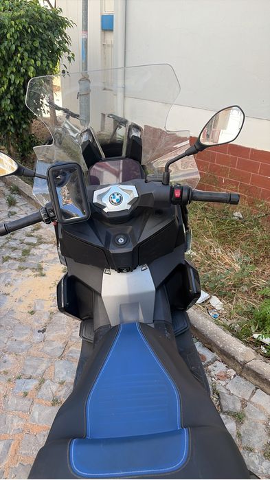 Moto Bmw c400x 350