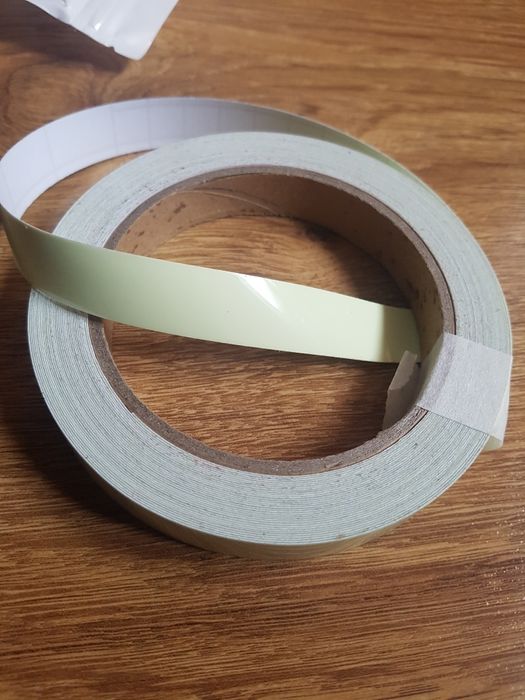 Флуоресцентная самоклеющаяся лента!  Светящийся скотч в темноте