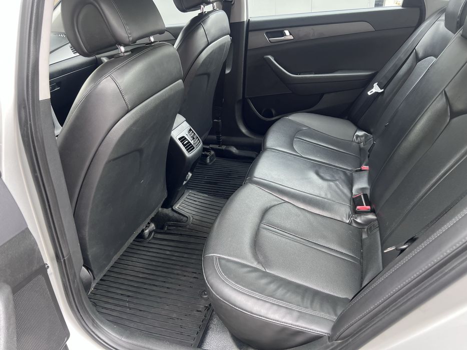 Hyundai Sonata 2016 VIN KMHE341DBHA304035 фото оголошення 10 з 17