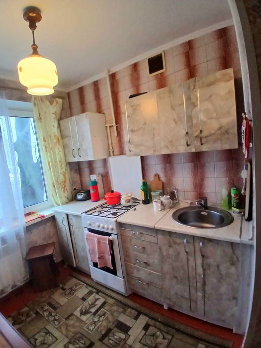 Продаж 2к квартири в р-ні Дендропарку