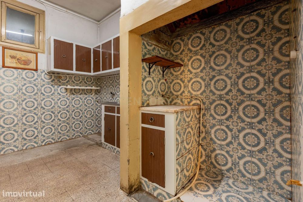 Charme Clássico | 185 m² | Varanda | Estrela - Lisboa