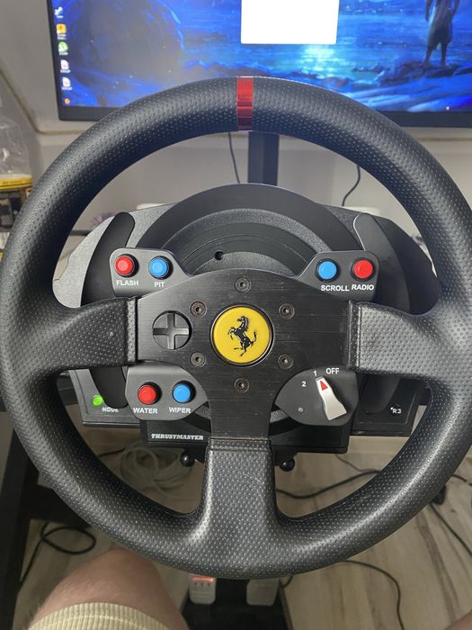 Thrustmaster t300 z pedałami SPRAWNY