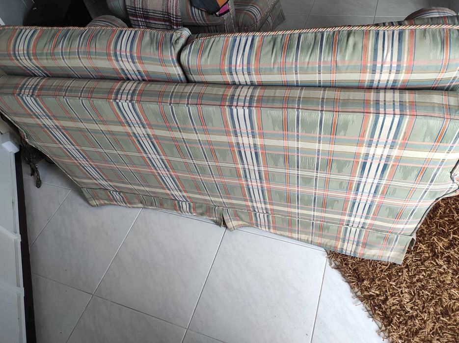 Sofá 2 lugares + 1 sofá de 1 lugar