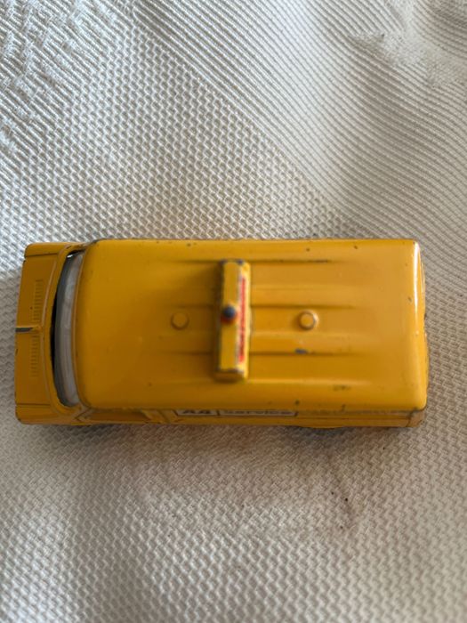 Dinky Toys Bedford Van
