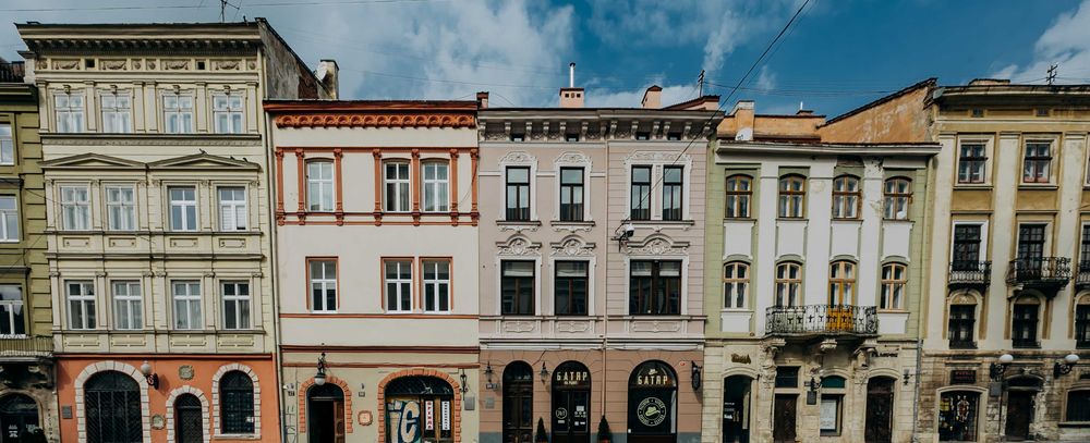 Гід по Львову / екскурсовод / Екскурсії Львів/  Экскурсии Львов Гид