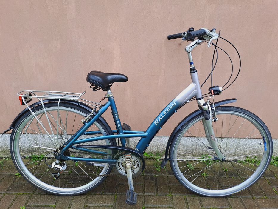 Велосипед дамський Raleigh на 28"колесах з Німеччини