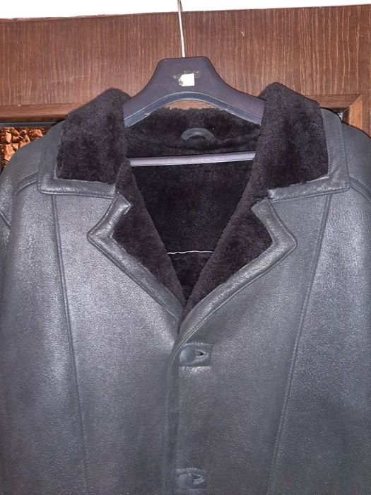 Kożuch męski czarny