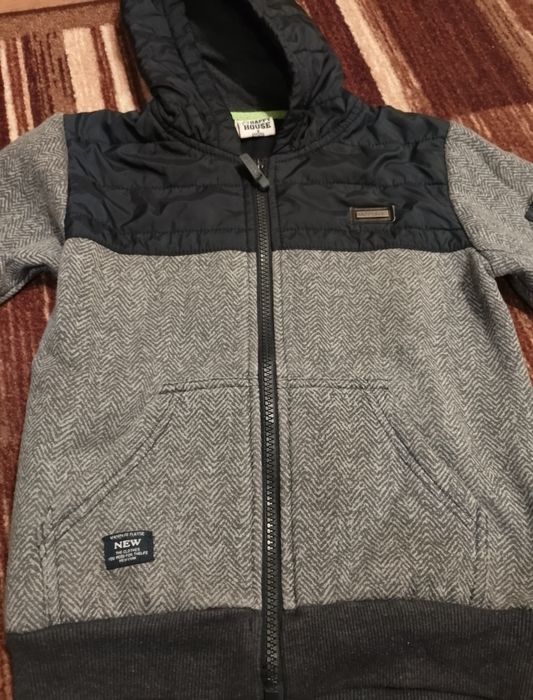 Kurtka, bluza chłopięca 122/128