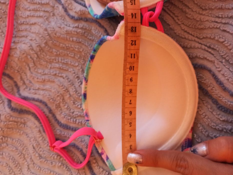 Яркий верх купальника Victoria Secret 75 b трусики (низ)