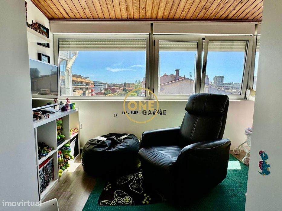 Apartamento T3 Remodelado No Centro da Póvoa de Varzim