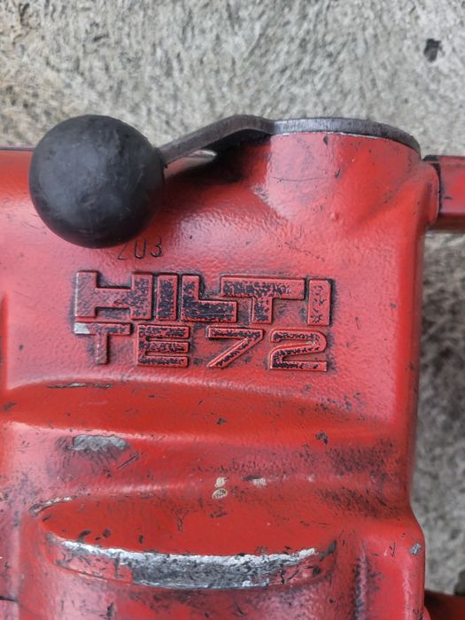 Перфоратор, дрель Hilti