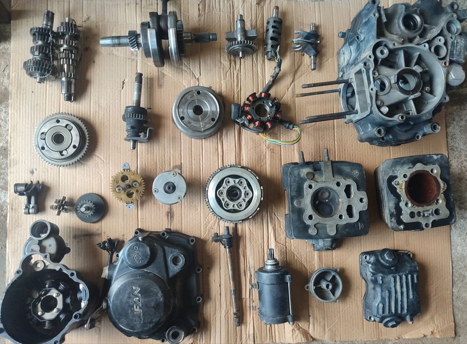 Запчастини двигуна Lifan 150 175 2e