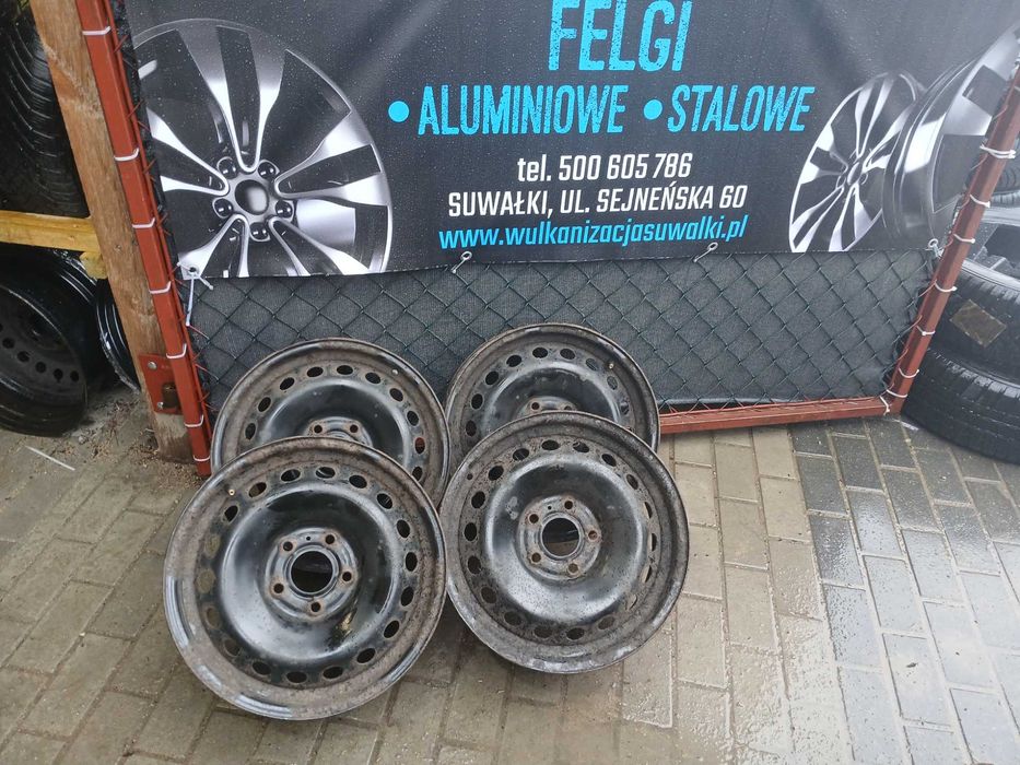 4x używane felgi stalowe 16 5x114,3 66.1mm Nissan Dacia Renault I Inne