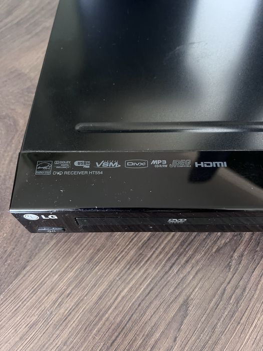 DVD плеєр з динаміками та мікрофоном