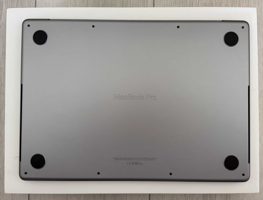 MacBook Pro 14'', M1 16GB RAM, 512GB SSD