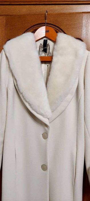 Шикарное пальто. Новое.