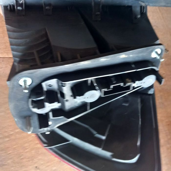 Farol esquerdo bmw e84