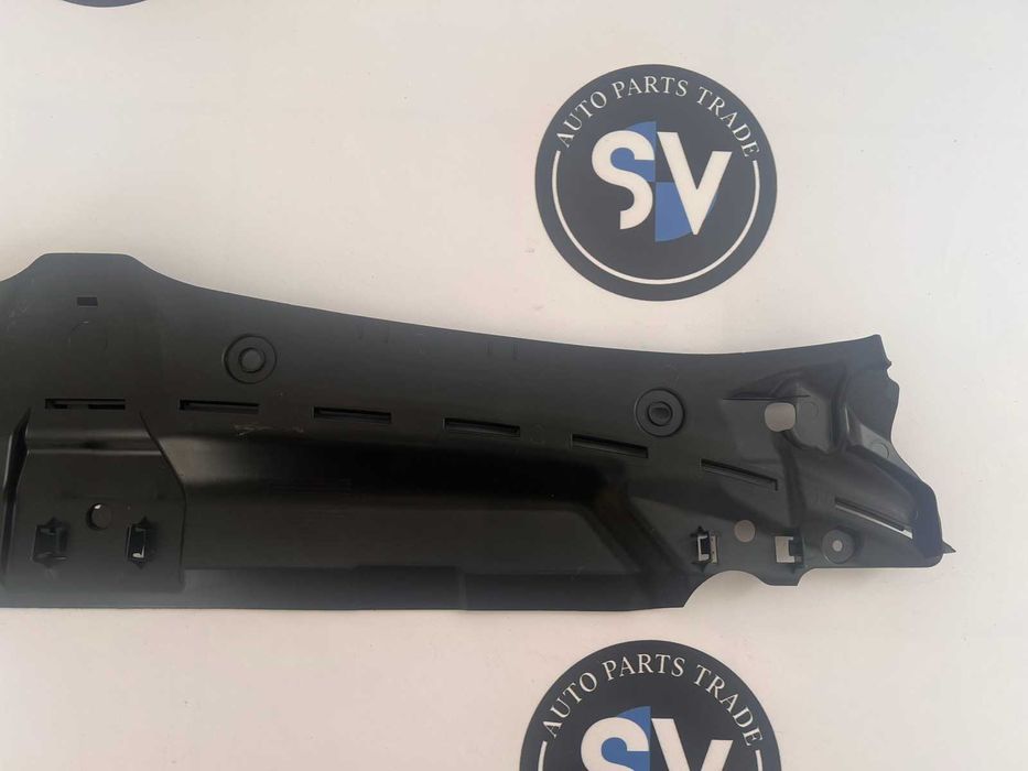 Накладка радіатора BMW 3 G20 G21 верхній центральний щиток 51767461970