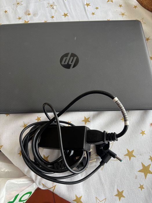 Portátil HP com carregador