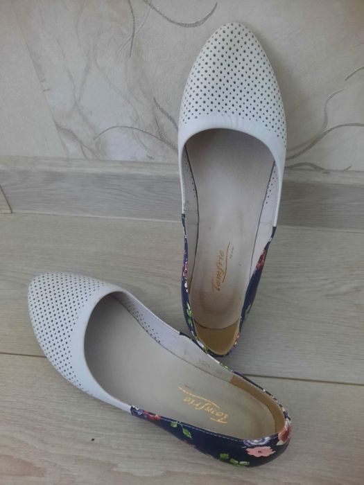 Шкіряні балетки