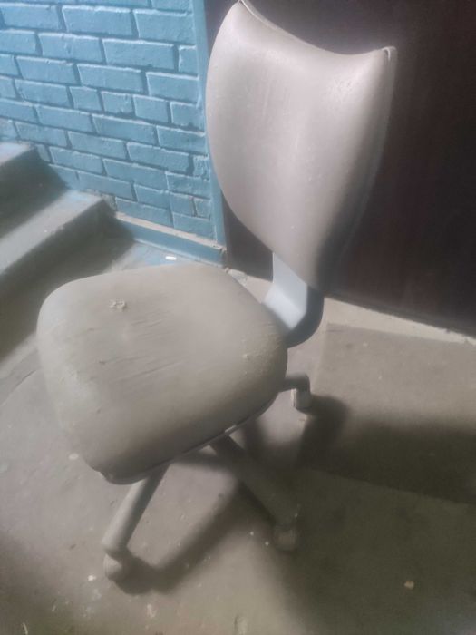 Офисный стул. Офисное кресло.