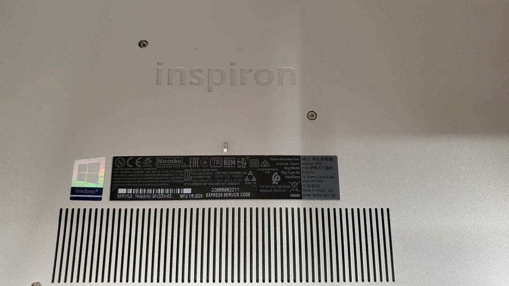 Dell laptop Inspiron 3593