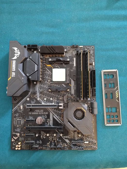 Conjunto de motherboard x570, 32gb RAM e Ryzen 5