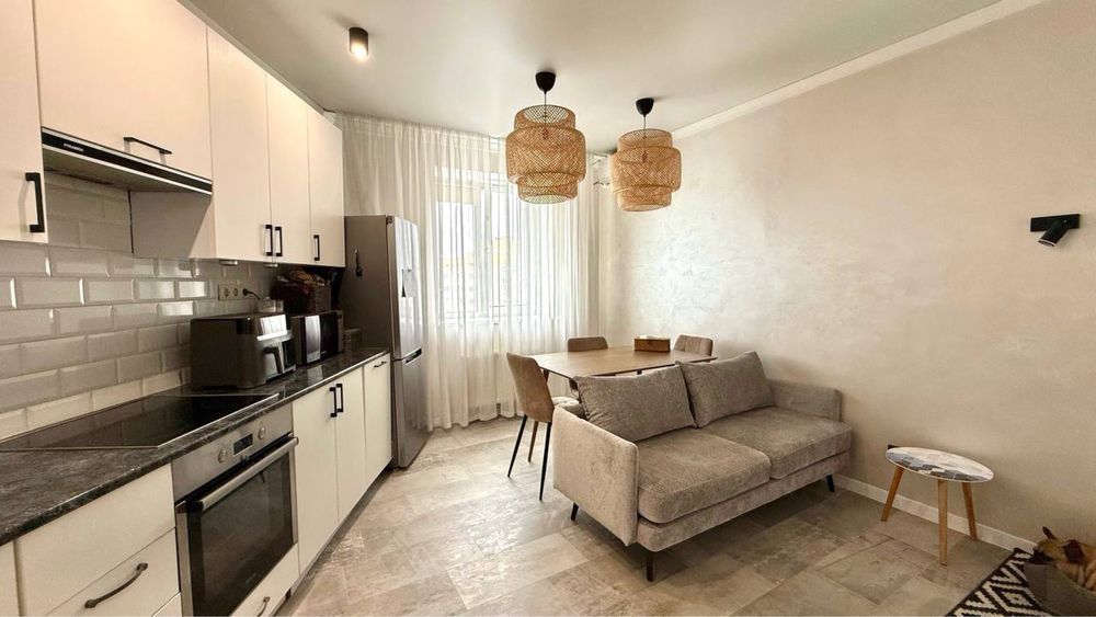 Продаж євро 3-к квартири з ремонтом в м. Буча, вул. Б. Хмельницького