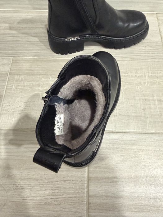 Кожаные ботинки