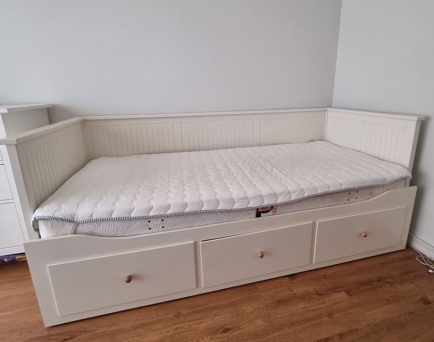 Cama HEMNES Branca