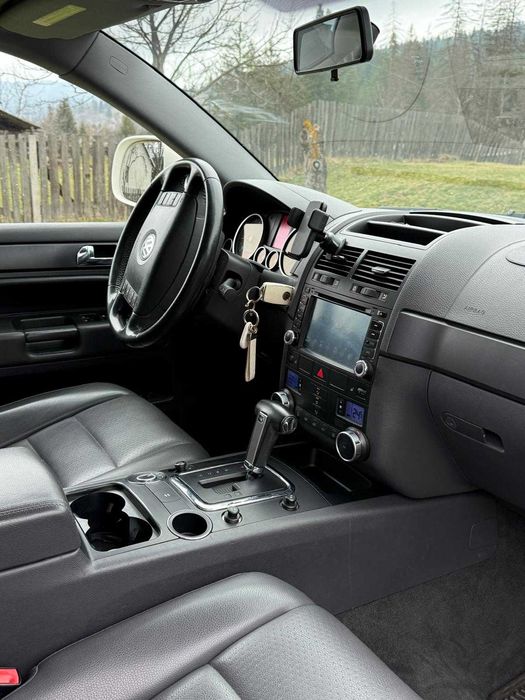 Volkswagen Touareg 3.0 TDI • 2010 • Automat • 4x4 • Шкіра • Не пневмо