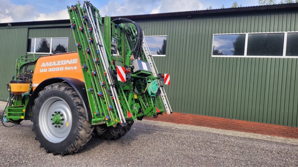 Opryskiwacz Amazone 3000l 24m lance