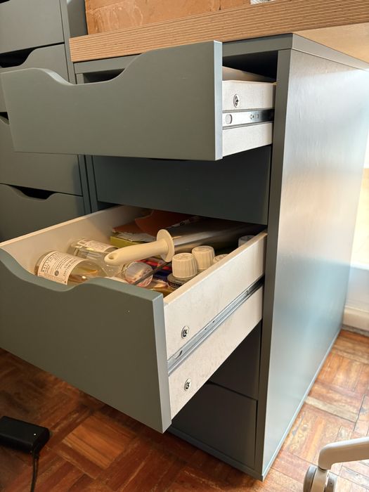 Bloco de gavetas IKEA