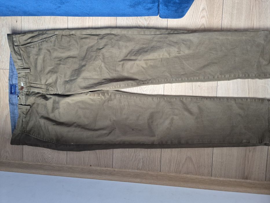 Spodnie bawełniane khaki proste casual basic Gant