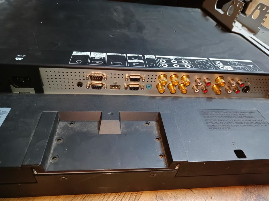 Monitor przemysłowy LG Flatron 42 cale