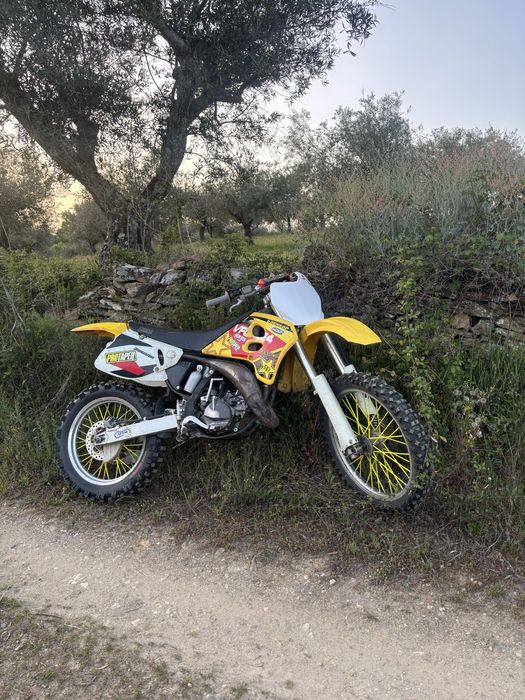 Suzuki   RM  125