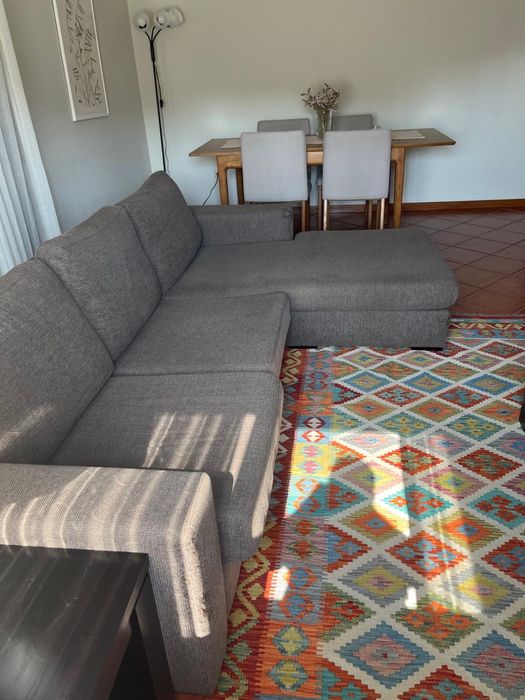 Sofá com chaise longue